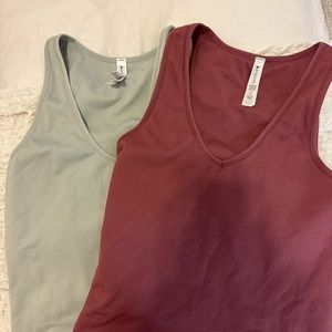 Athleta tanks